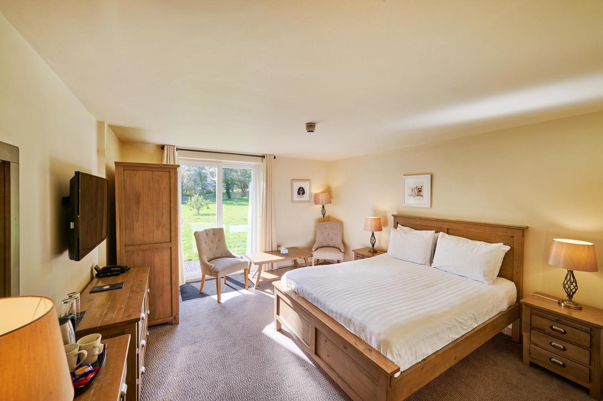 Comis Hotel & Golf Resort Дуглас Экстерьер фото